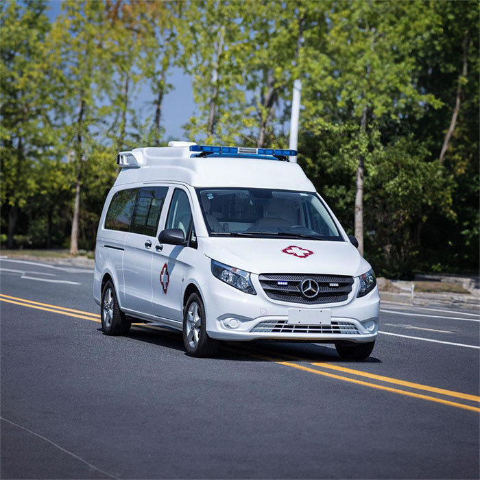 西宁救护车租赁电话号码