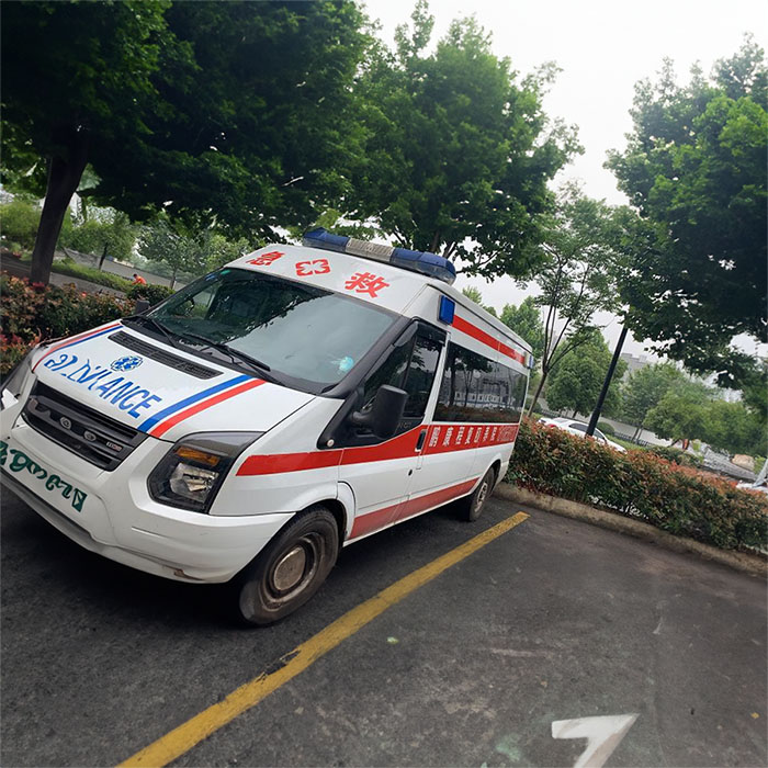 西宁出租急救车联系方式