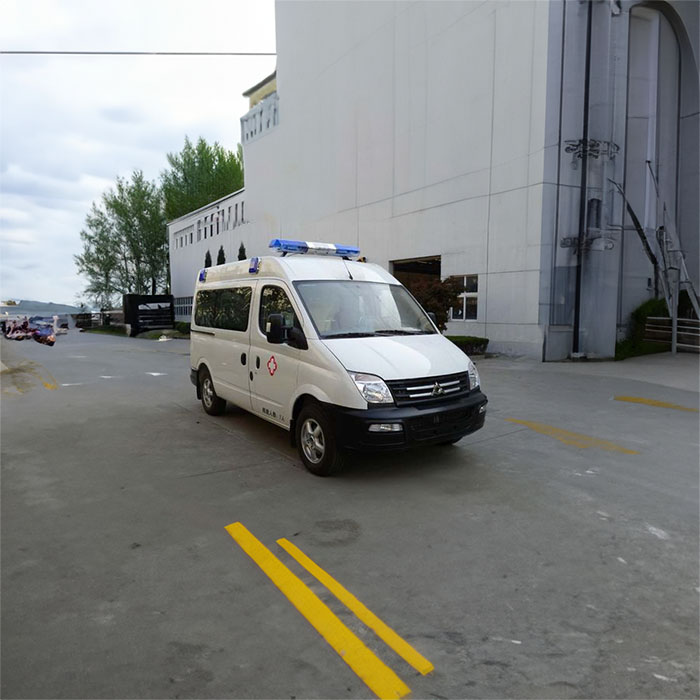 西宁私人救护车租车收费