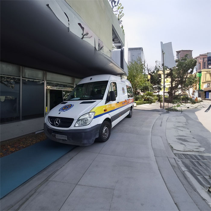 西宁租赁救护车电话