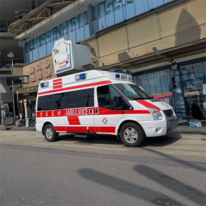 西宁私人救护车租车多少钱