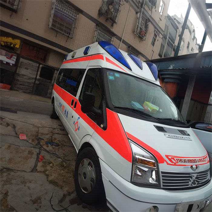 西宁私人救护车出租费用