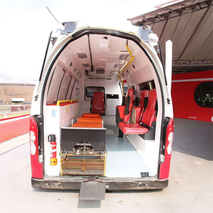 西宁私人救护车租车收费