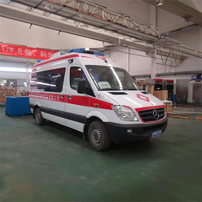 西宁私人救护车出租费用