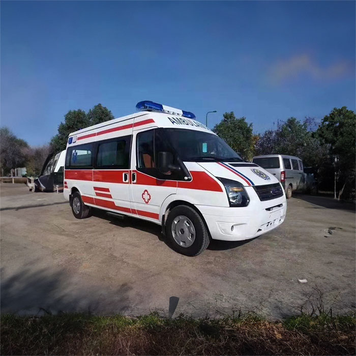 西宁私人救护车租赁多少钱