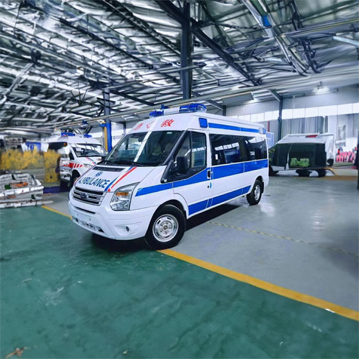 西宁租赁救护车联系电话