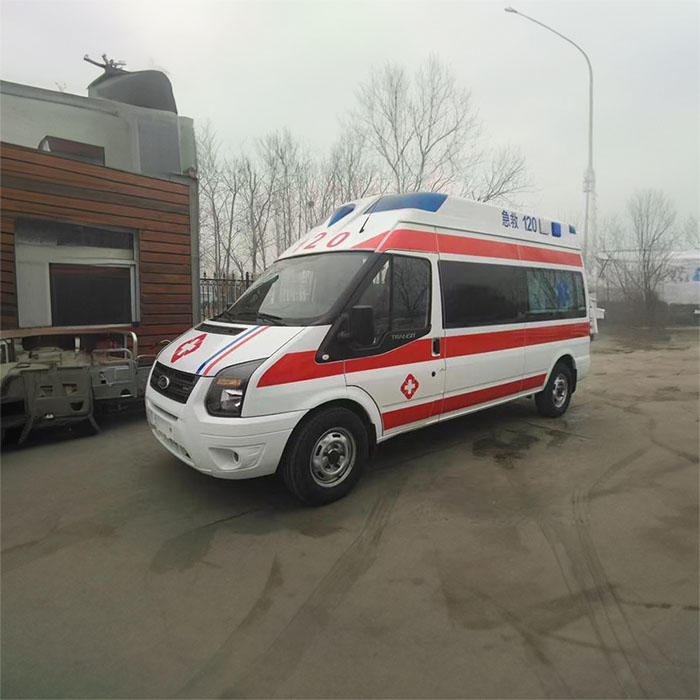 西宁私人救护车租赁费用