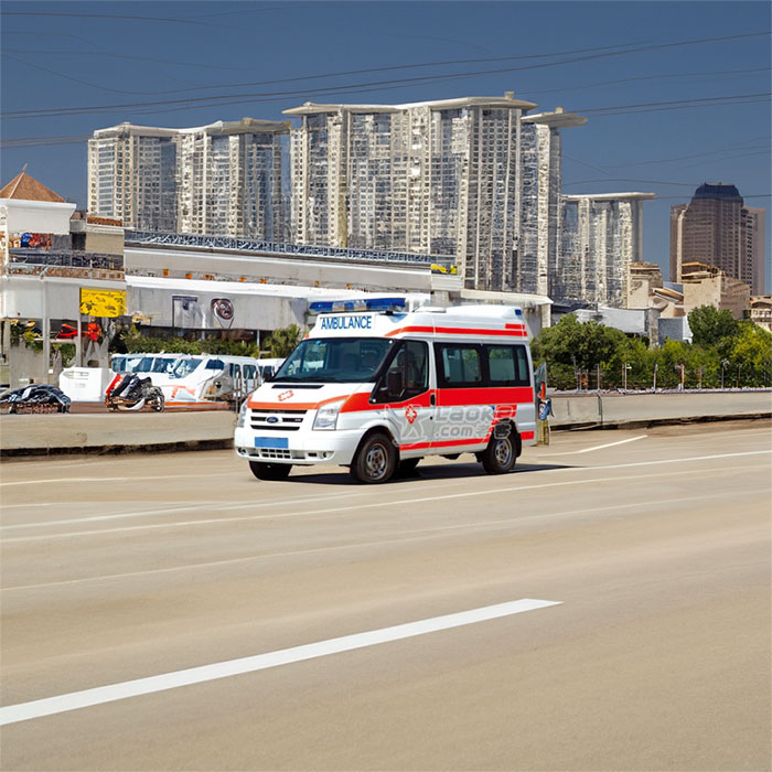 西宁出租急救车电话