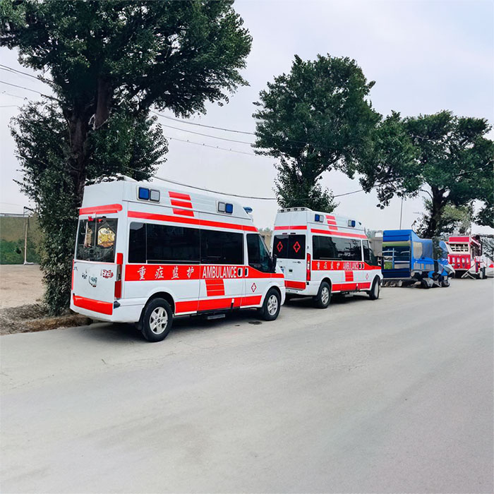 西宁私人救护车出租多少钱