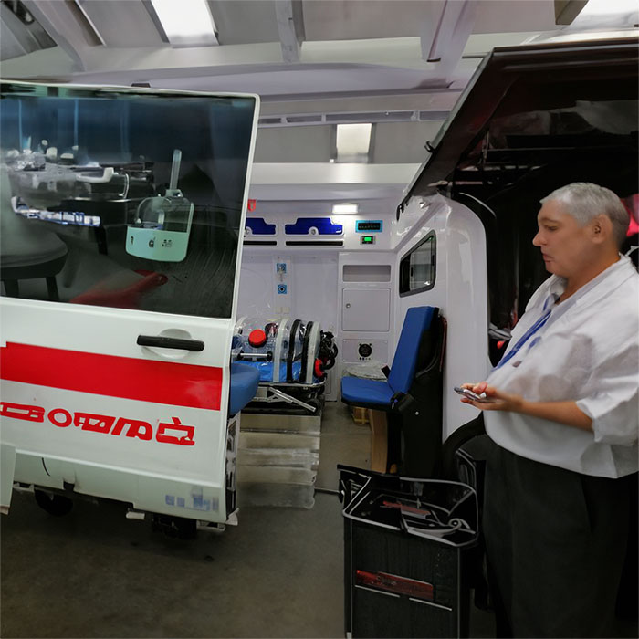 西宁救护车出租多少钱