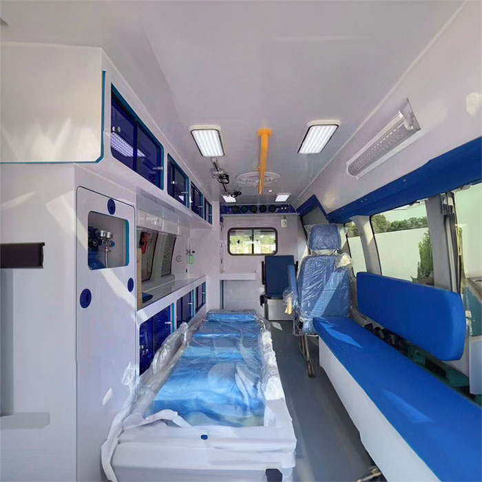 西宁私人救护车出租收费