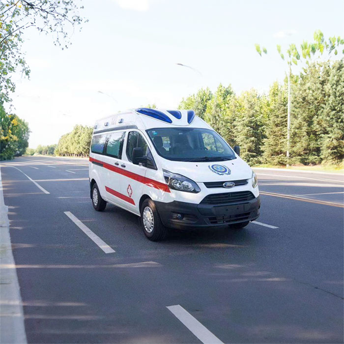 西宁救护车租赁费用