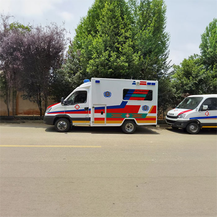 西宁救护车出租多少钱