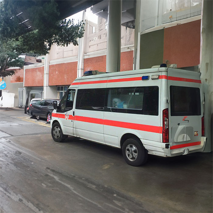 西宁出租私人救护车电话号码