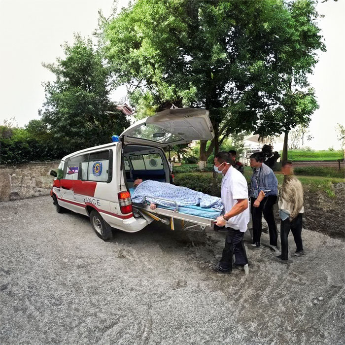 西宁急救车租车联系电话