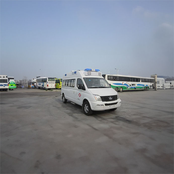 西宁救护车出租电话