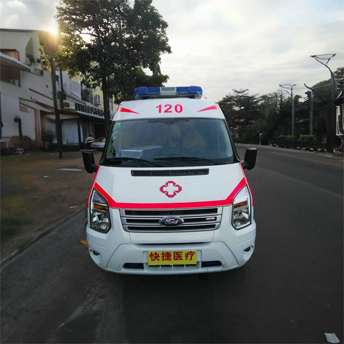 西宁租赁私人救护车电话