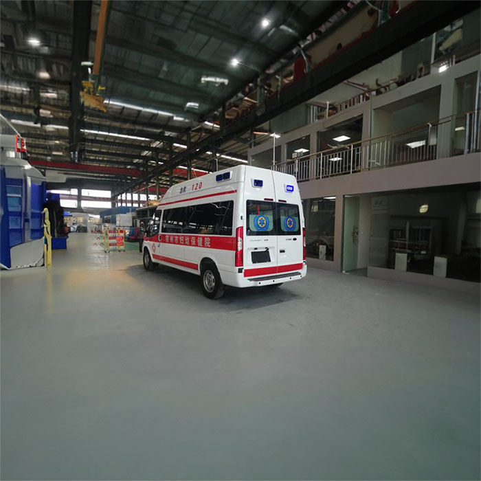 西宁私人救护车出租收费