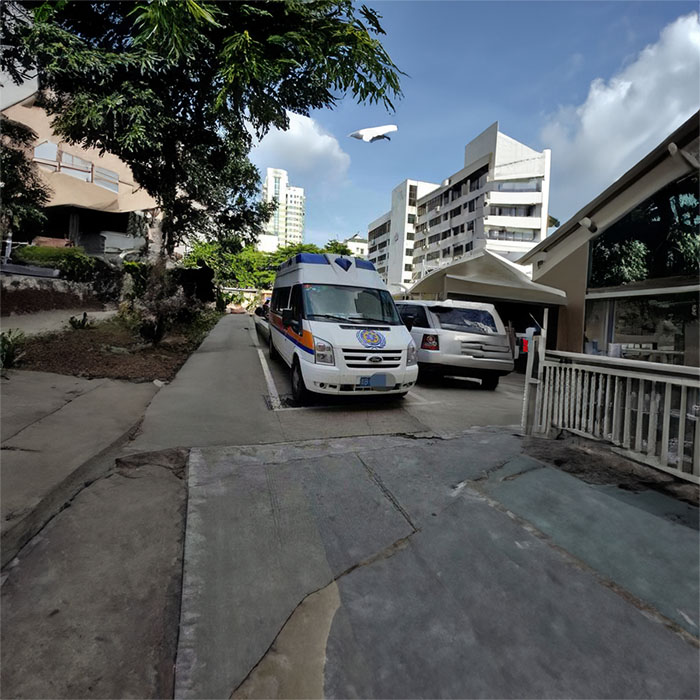 西宁救护车出租联系方式