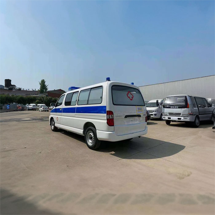 西宁私人救护车租车费用