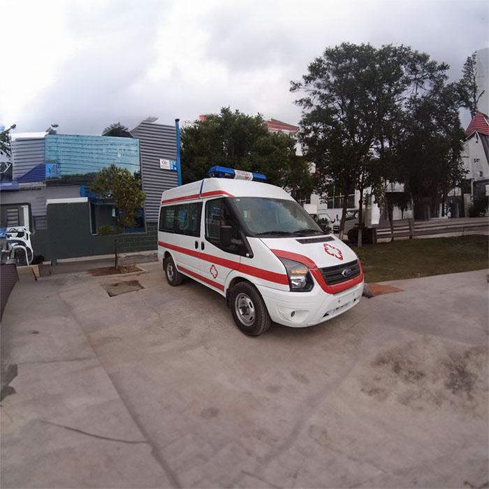 西宁救护车出租多少钱