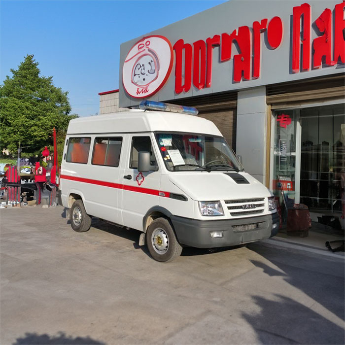 西宁出租救护车电话