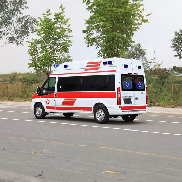 西宁出租私人救护车联系方式