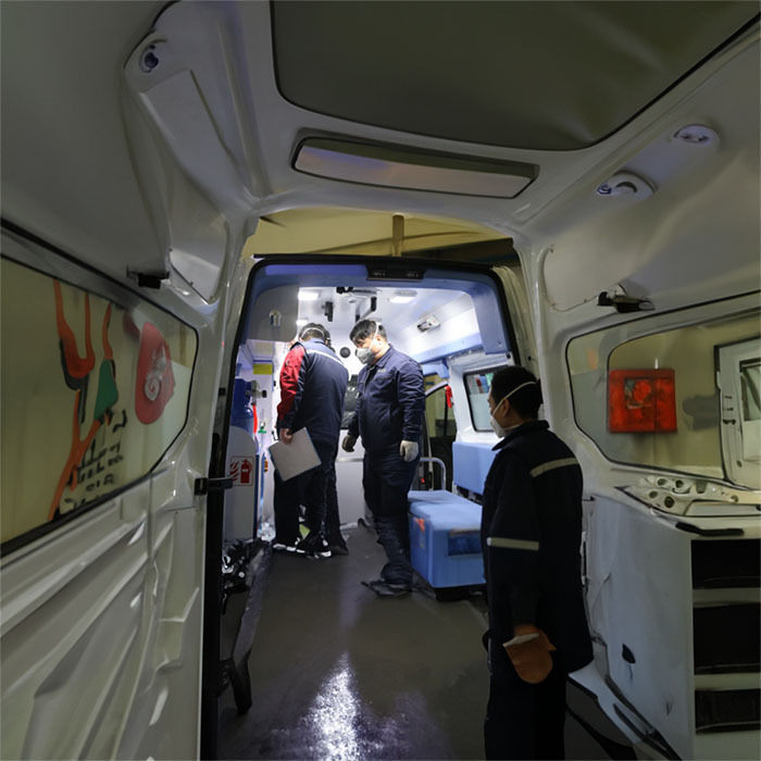 西宁救护车出租多少钱