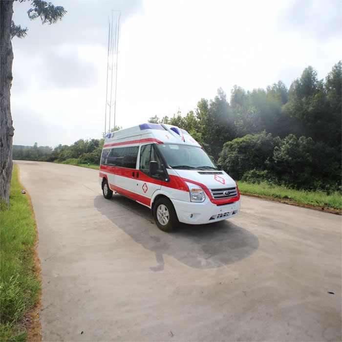 西宁救护车租赁多少钱