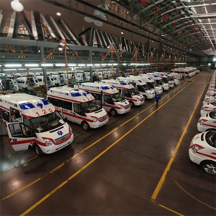 西宁救护车出租联系电话