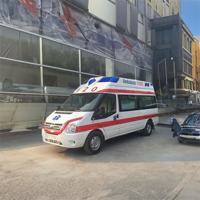 西宁出租救护车电话