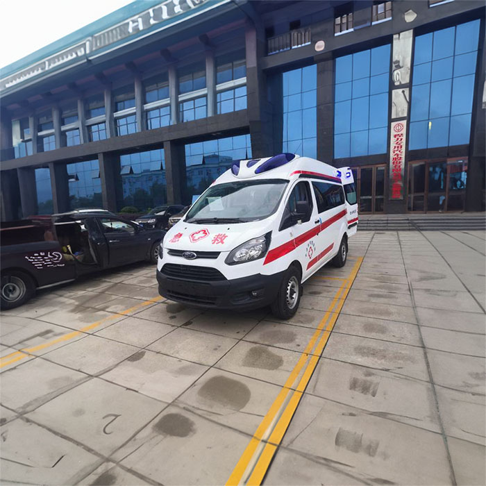 西宁出租私人救护车联系电话