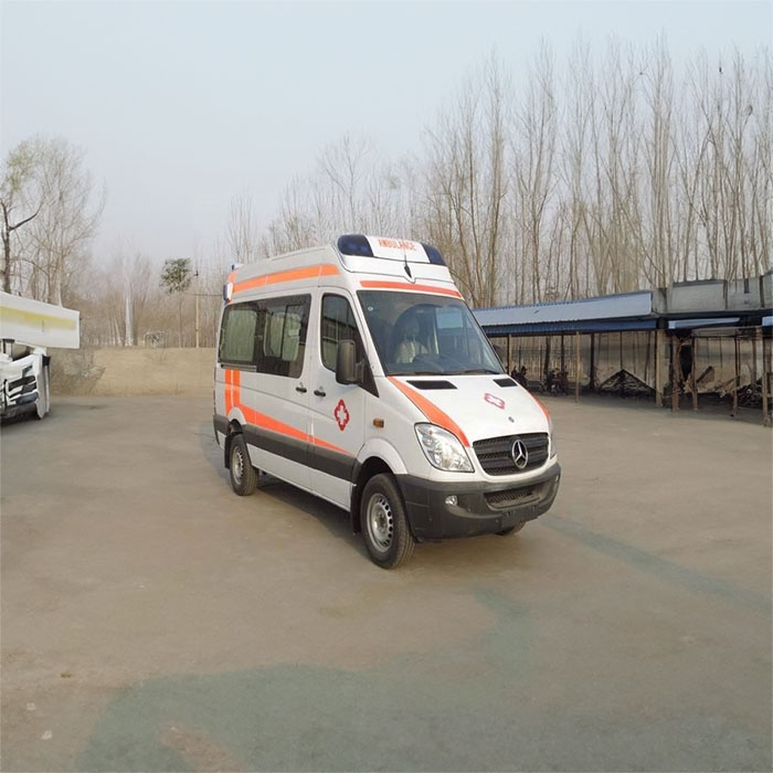 西宁租赁救护车电话