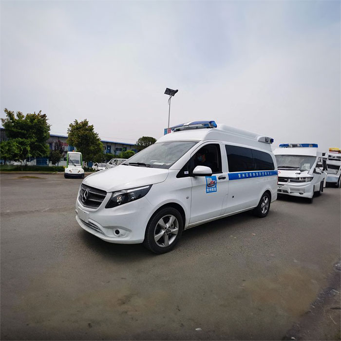 西宁救护车租赁多少钱