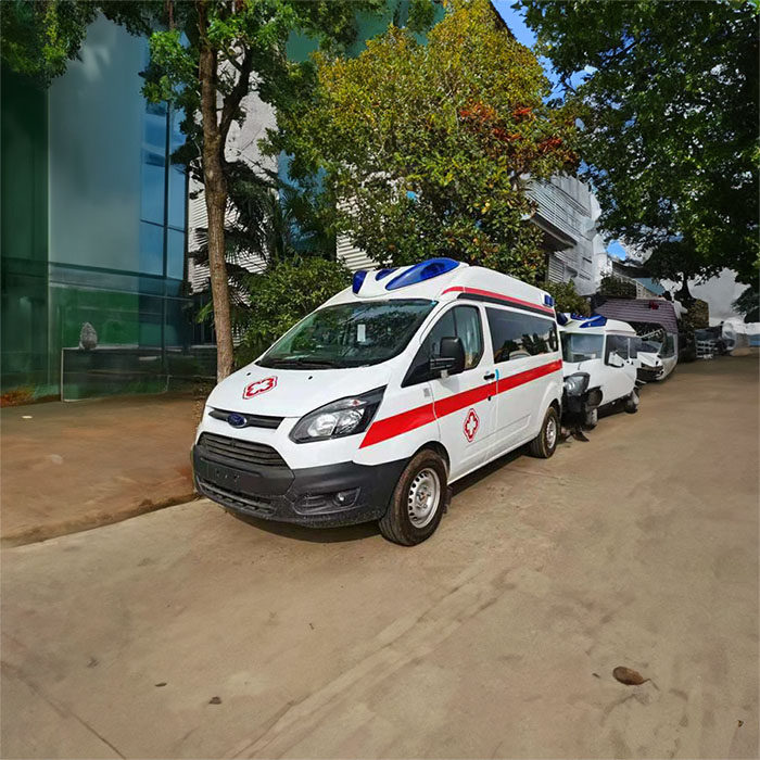 西宁出租急救车联系电话