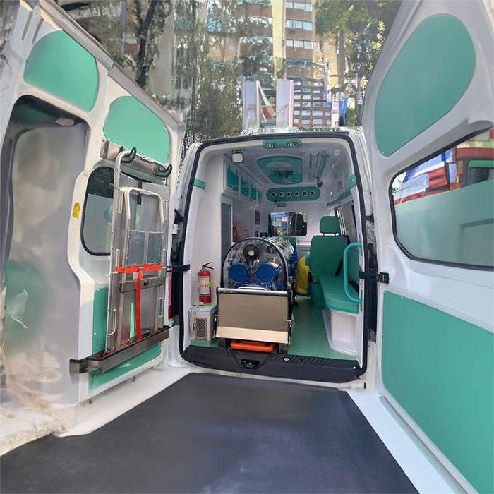 西宁急救车出租联系电话