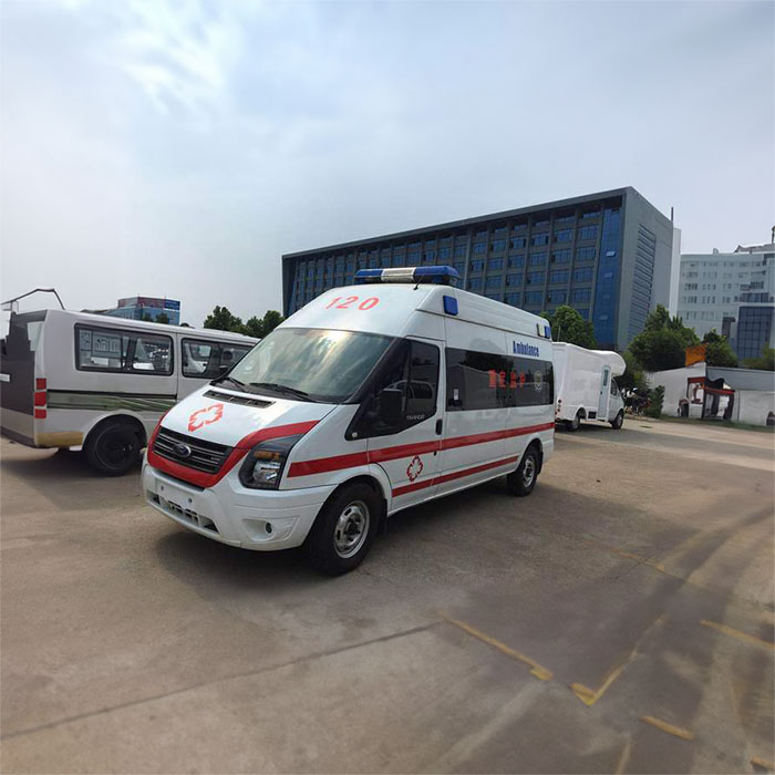 西宁私人救护车租车费用