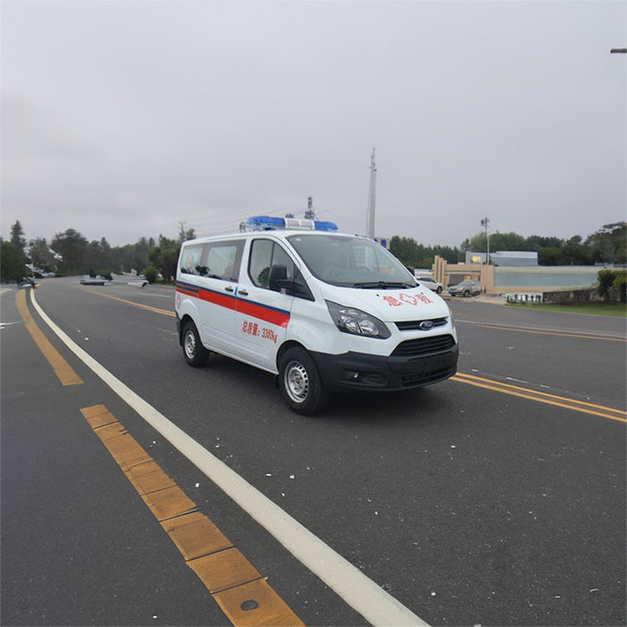 西宁私人救护车租赁收费标准