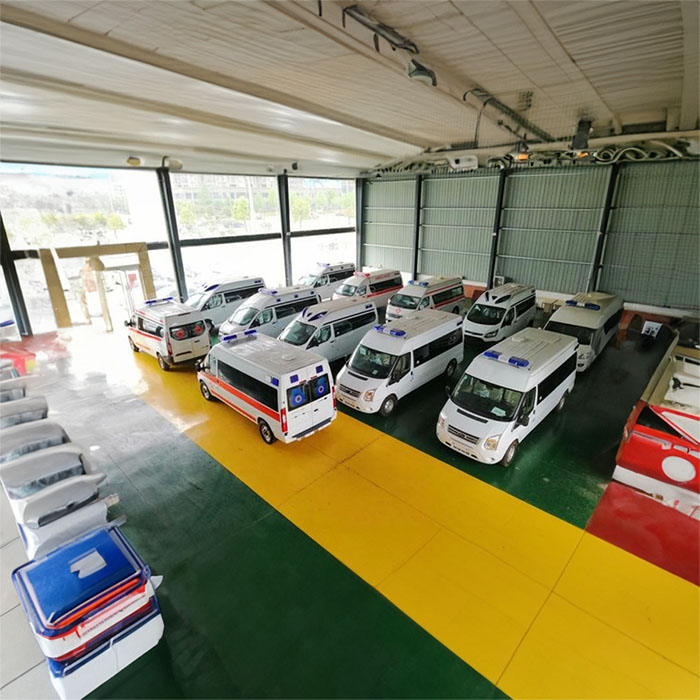 西宁救护车租车联系电话