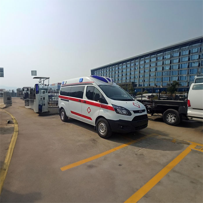 西宁救护车租车联系方式