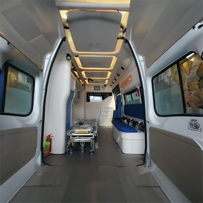 西宁租赁救护车联系电话