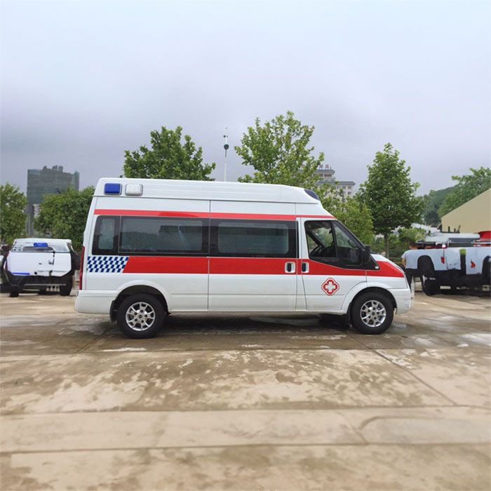 西宁租赁私人救护车电话号码
