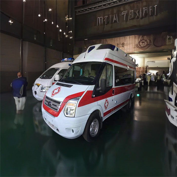 西宁私人救护车租车收费