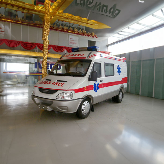 西宁救护车租车联系电话