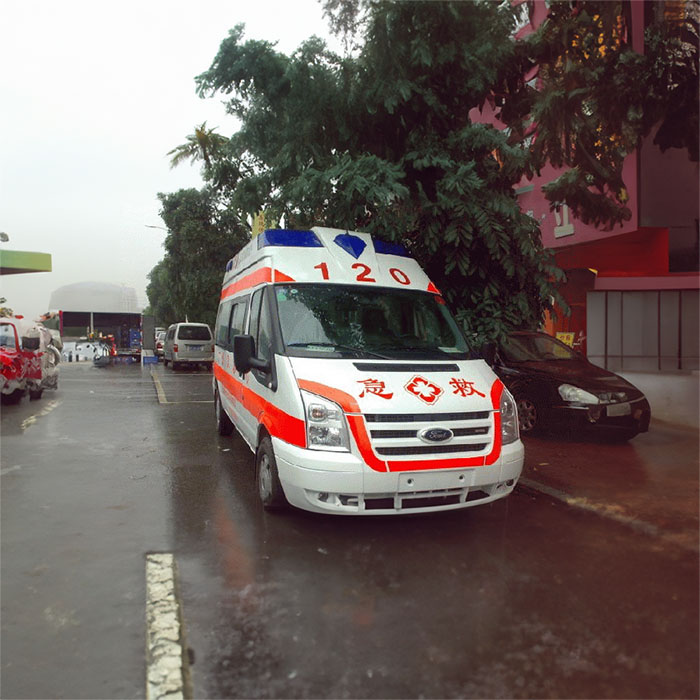 西宁租赁救护车电话