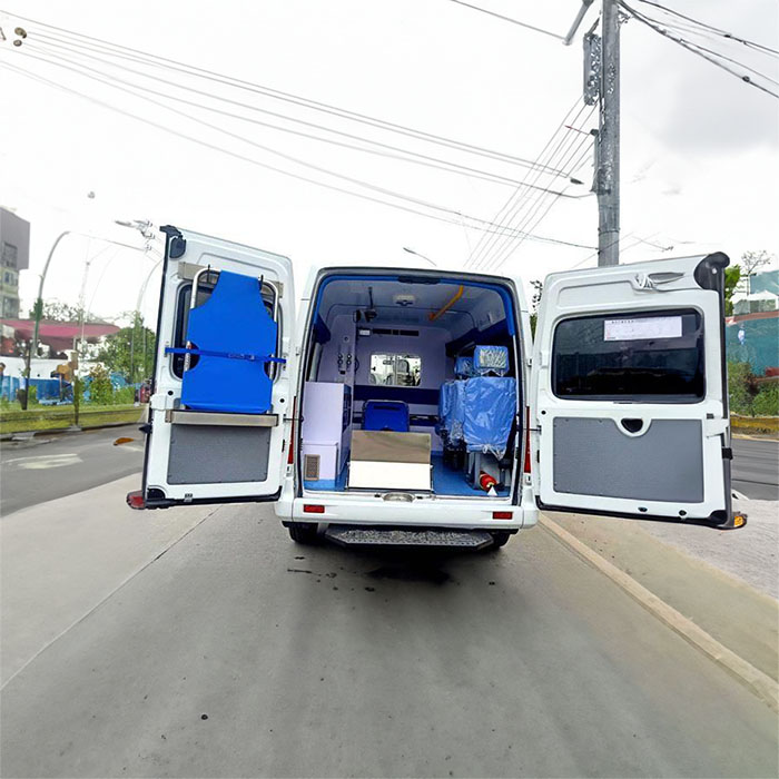 西宁救护车租赁联系电话