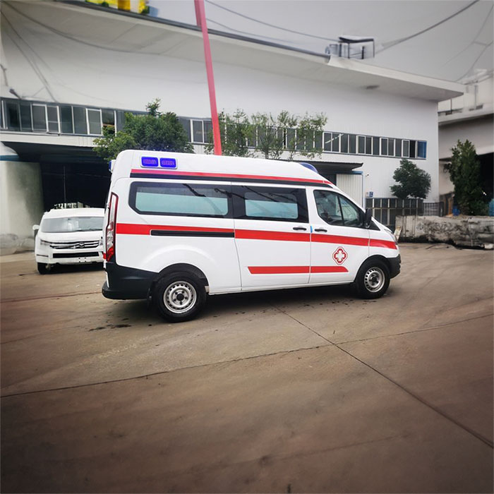 西宁救护车租赁费用