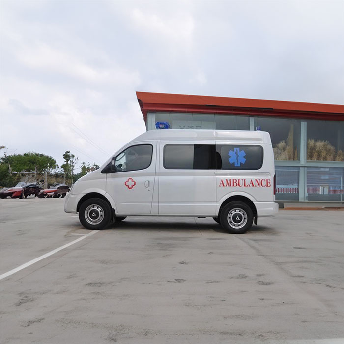 西宁救护车租赁联系方式