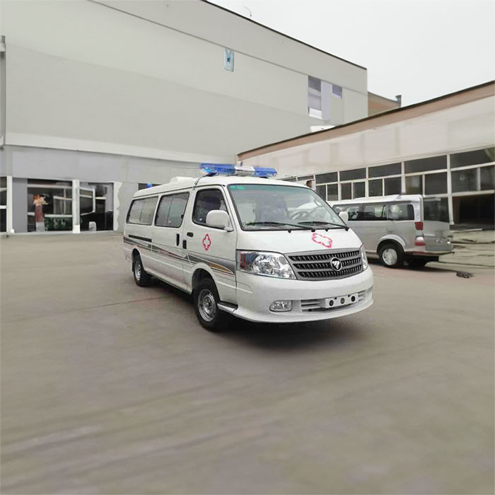 西宁私人救护车租赁收费