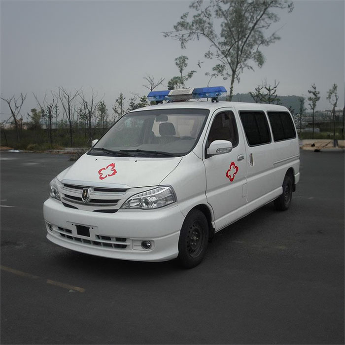 西宁救护车出租费用